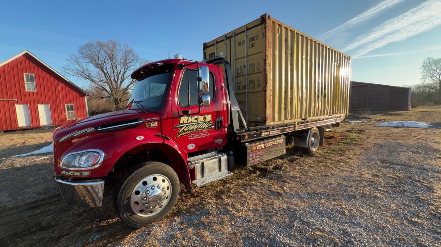 Flatbed hauling container